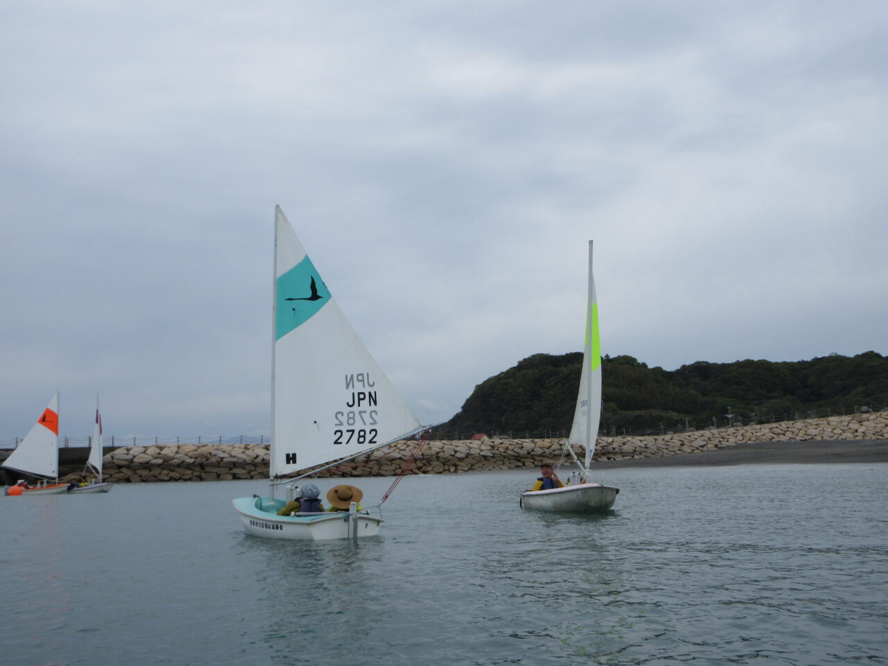 ヨット体験：９回目の海へ「できない」を越えていく